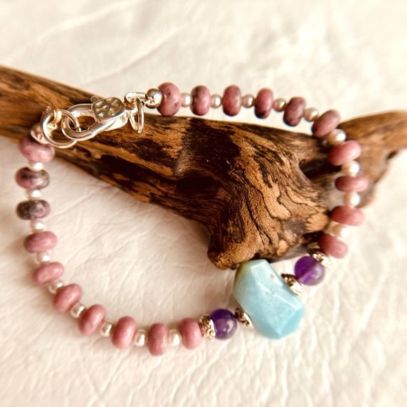 Women's dainty and delicate Rhodonite and Amazonite gemstone bracelet - Picture 4 of 12